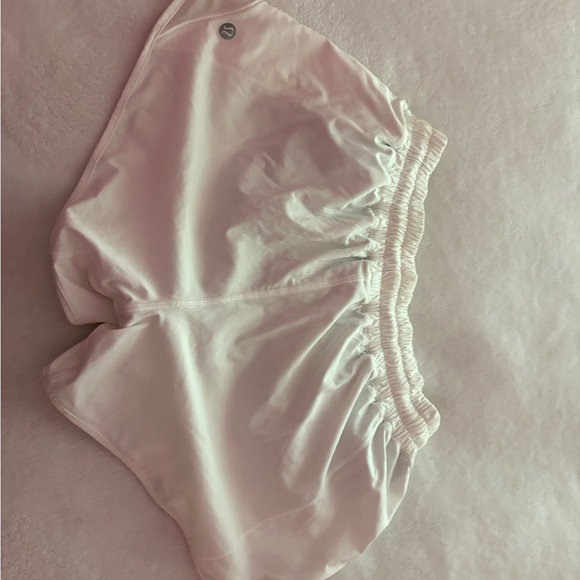 Lululemon Athletica White Athletic Shorts Moisture-Wicking Lightweight - Picture 2 of 5